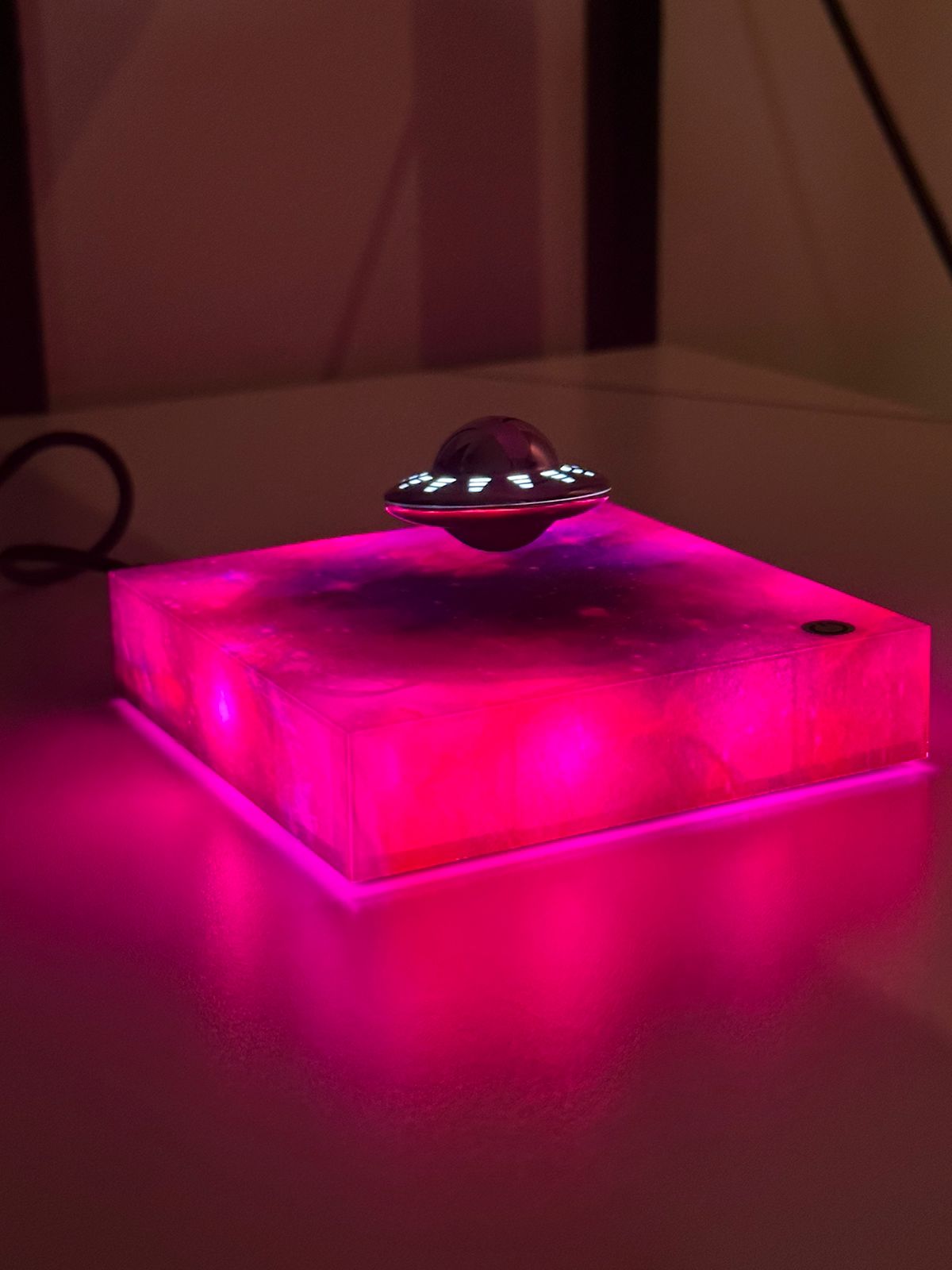 Lampara Mini OVNI Levitante